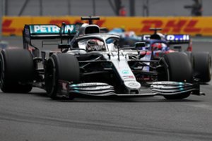 F-1 Meksikos etapą laimėjo britas Lewisas Hamiltonas