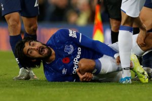 Anglijoje „Everton“ saugas patyrė šiurpią traumą – verkė net prasižengęs žaidėjas 