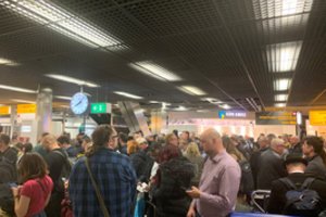Amsterdamo Šipolio oro uoste – policijos operacija: tikslių atsakymų dar nėra