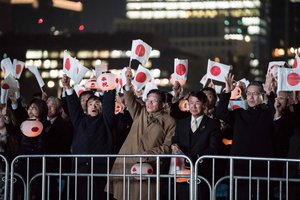 Japonijoje – didelė šventė, žmonės sveikina naująjį imperatorių