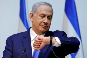 Izraelio generalinis prokuroras skelbs sprendimą dėl kaltinimų B. Netanyahu