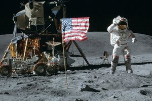 Ar žinote, kiek žmonių iš tiesų yra vaikščioję Mėnulyje?