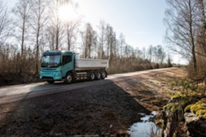 „Volvo Trucks“ pristato koncepcinius elektrinius sunkvežimius