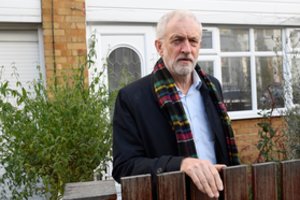 Leiboristų lyderis J. Corbynas atgailauja: „Būsiu atviras – tai buvo triuškinamas smūgis“