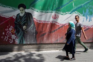 Irano revoliucinės gvardijos vadas: nesirengiame kariauti su JAV, bet konflikto nebijome