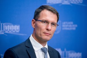 Ministras E. Jankevičius: vaizdo stebėjimo kameros miestuose galimai pažeidžia žmonių privatumą