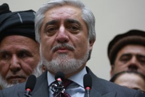 Afganistano prezidento rinkimus pralaimėjęs A. Abdullah užginčijo rezultatus