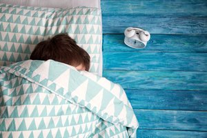 Ištyrė miego trūkumo žalą vaikams: tai lemia nerimą keliančius pakitimus