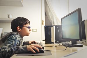 Lietuvos vaikams – 10 000 planšetinių kompiuterių