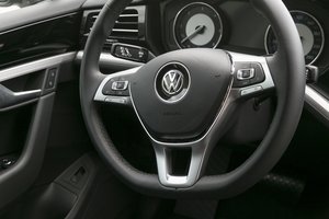 „Volkswagen“ automobilių savininkams dėl skandalo išmokės nuo 1 iki 6 tūkst. eurų kompensacijas