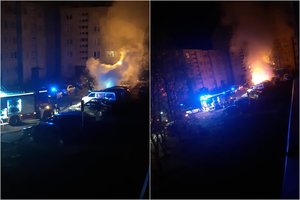 Daugiabučio kieme Panevėžyje sudegė du automobiliai