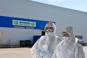 Koronavirusu užsikrėtusi Vilniaus „Humana“ darbuotoja – sunkios būklės: turėjo kontaktą su 63 asmenimis