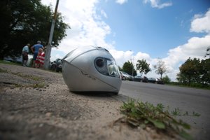 Avarija Vilniuje: „Škoda“ partrenkė motociklininką, jo būklė – sunki