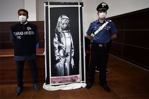 Prancūzijoje suimti šeši asmenys, kaltinami dalyvavę Banksy meno kūrinio vagystėje