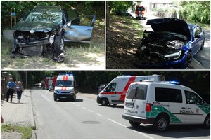 Skaudus BMW lenkimas Kaune: suknežinti 2 automobiliai, sunkiai sužaloti 3 žmonės