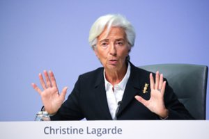 Europos centrinio banko vadovė: lyderės moterys geriau susitvarko su koronaviruso krize