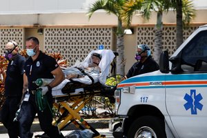 Skambina pavojaus varpais: Italijoje tiek užsikrėtimų nebuvo beveik du mėnesius, Florida skaičiuoja mirtis