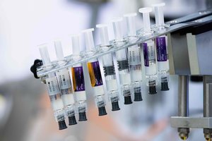 ES rezervavo 300 mln. dozių „Sanofi“ kuriamos potencialios vakcinos nuo COVID-19