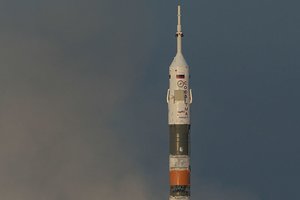 Rusija kitais metais į TKS nusiųs du kosmoso turistus