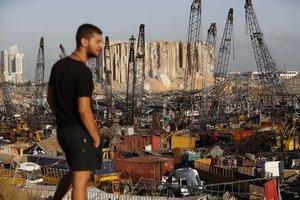 Libano prezidentas: sprogimą Beirute galėjo sukelti aplaidumas arba raketos smūgis