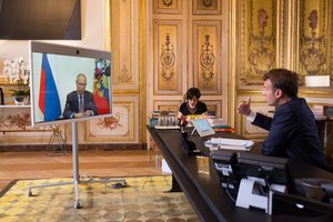 V. Putinas ir E. Macronas telefonu aptarė padėtį Ukrainoje, Libane ir Baltarusijoje