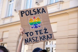Meno pasaulio garsenybės kaltina Lenkijos valdančiuosius homofobijos toleravimu