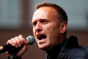 A. Navalno bendražygiai: Aleksejus dabar saugus