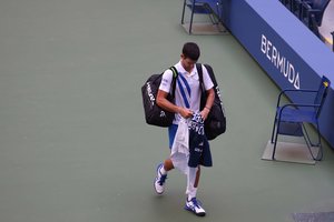 Nepasigailėjo: po smūgio linijos teisėjui – N. Džokovičiaus pašalinimas iš „US Open“ turnyro