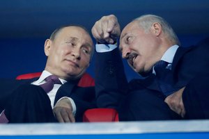 V. Putinas: Rusija suteiks Baltarusijai 1,5 mlrd. dolerių paskolą