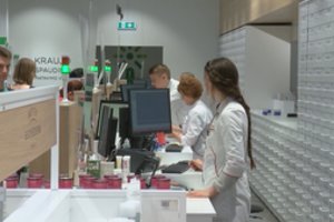 Situaciją dėl valstybinių vaistinių stebintys vaistinių atstovai: lygiuosimės į Švediją ar Baltarusiją?