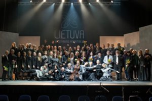 COVID-19 ir vėl tarp klasikų: užsikrėtė ansamblio „Lietuva“ choristas, saviizoliacijoje apie 90 asmenų
