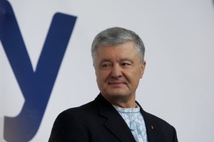 Buvęs Ukrainos prezidentas P. Porošenka dėl COVID-19 atsidūrė ligoninėje