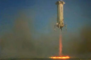 Džiugi diena: skrydžiams į Mėnulį kuriamos „Blue Origin“ raketos paleidimas – sėkmingas