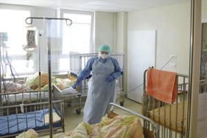 COVID-19 pacientams lovų skiriama ir Marijampolės bei Jurbarko ligoninėse
