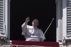 Vatikanas: popiežiaus komentarai apie tos pačios lyties asmenų civilines sąjungas ištraukti iš konteksto