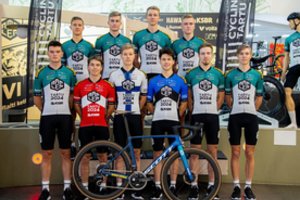 Du jauni Lietuvos dviratininkai lenktyniaus Baltijos šalių talentų komandoje