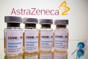 „AstraZeneca“ planuoja atlikti papildomų tyrimų dėl savo vakcinos nuo COVID-19