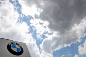 BMW įspėjo, kad nepasiekus susitarimo dėl „Brexito“, jos produkcijos kainos gali kilti