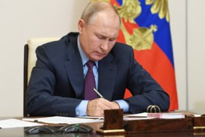 V. Putinas pasirašė neliečiamybę Rusijos buvusiems prezidentams suteikiantį įstatymą