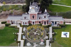 M. Jacksono ranča „Neverland“ parduota JAV milijardieriui: pavyko sumokėti mažiau
