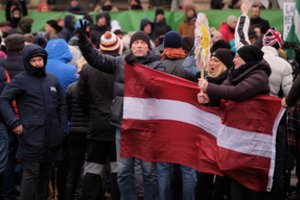 Latvijoje – griežčiausi ribojimai: Naujųjų metų naktį įves komendanto valandą