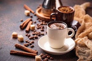 Asmeninė kavinė namuose: kaip pasigaminti gardžiausią kavą