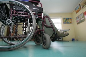 Ministerija žada gerinti neįgaliųjų patekimą į medicinos įstaigas: prireiks didelių investicijų