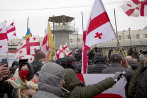 Gruzijos opozicijos šalininkai protestavo prie opozicijos lyderio sulaikymo vietos
