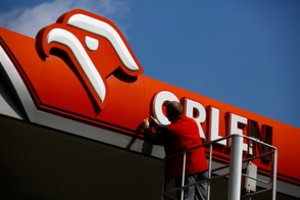 Lenkijos „Orlen“ su „Rosneft“ pasirašė naftos pirkimo sutartį – apimtys menksta