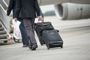 Dėl oro vežėjų darbuotojų streikų nukentėję keleiviai galės gauti kompensacijas