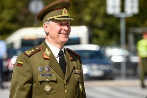 Kariuomenės vadas V. Rupšys: karinės grėsmės Lietuvos valstybei neišnyko