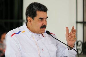 Venesuelos prezidentas mainais į vakcinas nuo koronaviruso siūlo naftą