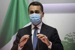 Italija dėl šnipinėjimo skandalo išsiunčia du Rusijos pareigūnus
