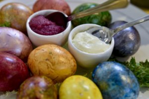 Velykiniai kiaušiniai: vaistininkas perspėjo, kokių margučių valgyti nevertėtų